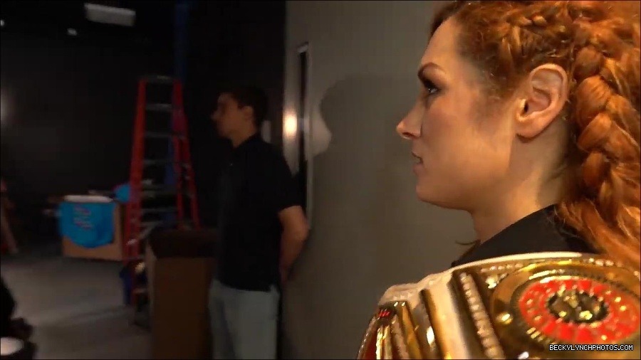 Y2Mate_is_-_BECKY_LYNCH_visits_the_NEW_UpUpDownDown_Studio21-nQJ31QXsyGs-720p-1656083018926_mp4_000026066.jpg