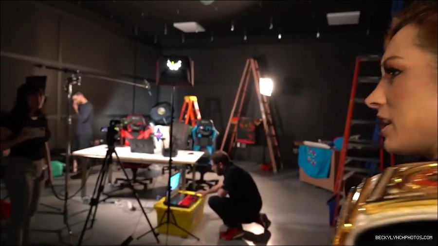 Y2Mate_is_-_BECKY_LYNCH_visits_the_NEW_UpUpDownDown_Studio21-nQJ31QXsyGs-720p-1656083018926_mp4_000028466.jpg