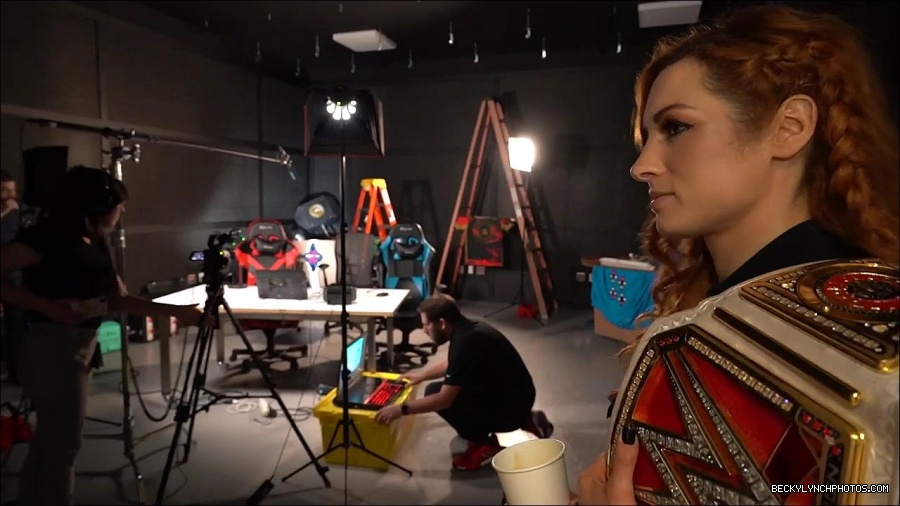Y2Mate_is_-_BECKY_LYNCH_visits_the_NEW_UpUpDownDown_Studio21-nQJ31QXsyGs-720p-1656083018926_mp4_000032066.jpg