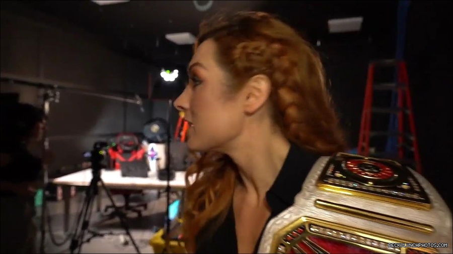 Y2Mate_is_-_BECKY_LYNCH_visits_the_NEW_UpUpDownDown_Studio21-nQJ31QXsyGs-720p-1656083018926_mp4_000036466.jpg