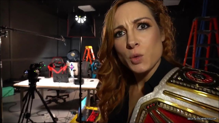 Y2Mate_is_-_BECKY_LYNCH_visits_the_NEW_UpUpDownDown_Studio21-nQJ31QXsyGs-720p-1656083018926_mp4_000043266.jpg