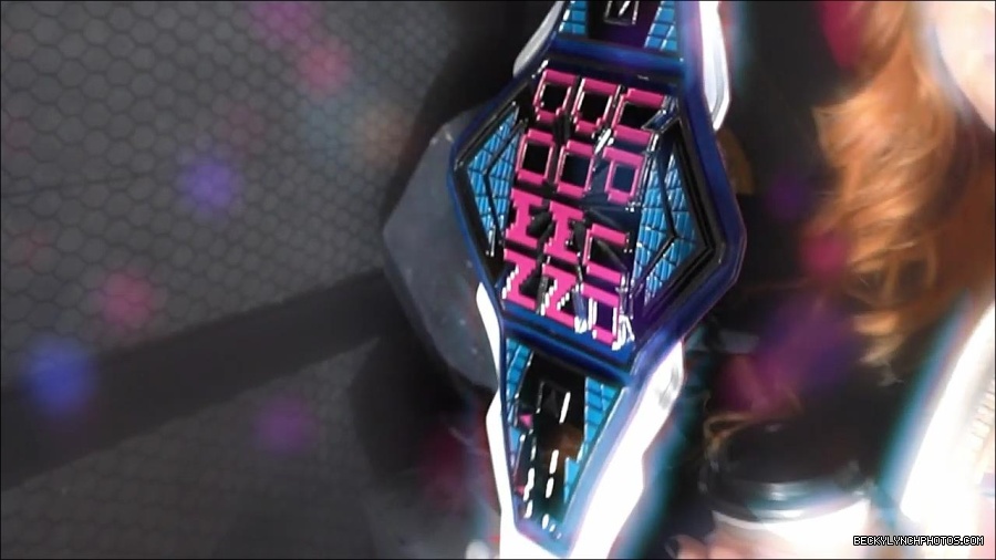 Y2Mate_is_-_BECKY_LYNCH_visits_the_NEW_UpUpDownDown_Studio21-nQJ31QXsyGs-720p-1656083018926_mp4_000062866.jpg