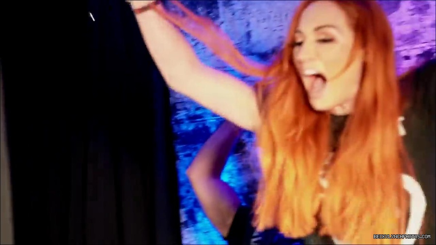 Y2Mate_is_-_SETH_ROLLINS_vs__BECKY_LYNCH_UpUpDownDown_Championship_Match-R-81kIxYkNY-720p-1656083164462_mp4_000471100.jpg
