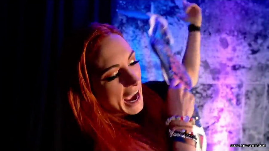 Y2Mate_is_-_SETH_ROLLINS_vs__BECKY_LYNCH_UpUpDownDown_Championship_Match-R-81kIxYkNY-720p-1656083164462_mp4_000572700.jpg