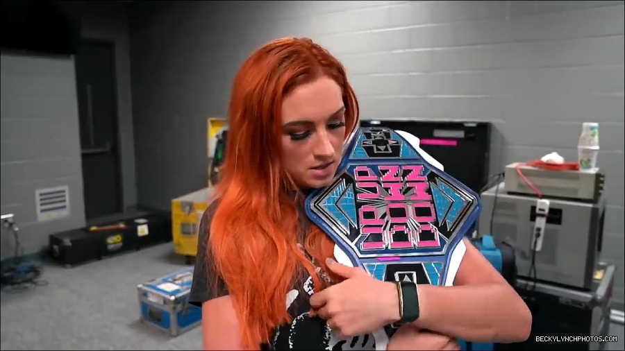 Y2Mate_is_-_SETH_ROLLINS_vs__BECKY_LYNCH_UpUpDownDown_Championship_Match-R-81kIxYkNY-720p-1656083164462_mp4_000591100.jpg