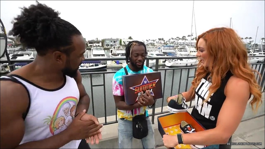 Y2Mate_is_-_Becky_Lynch_and_Kofi_Kingston_s_CUSTOM_CONVERSE_KICKS_at_Comic-Con_201921_I_Just_Love_Kicks__31-DzCWzxnMtU0-720p-1656083286802_mp4_000143200.jpg
