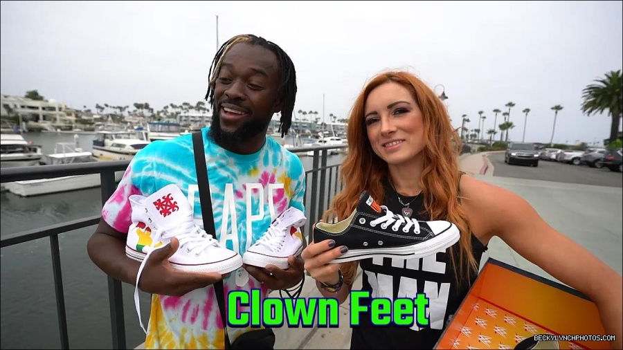 Y2Mate_is_-_Becky_Lynch_and_Kofi_Kingston_s_CUSTOM_CONVERSE_KICKS_at_Comic-Con_201921_I_Just_Love_Kicks__31-DzCWzxnMtU0-720p-1656083286802_mp4_000230366.jpg