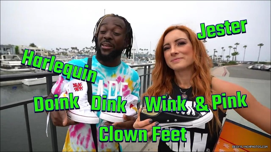 Y2Mate_is_-_Becky_Lynch_and_Kofi_Kingston_s_CUSTOM_CONVERSE_KICKS_at_Comic-Con_201921_I_Just_Love_Kicks__31-DzCWzxnMtU0-720p-1656083286802_mp4_000237966.jpg