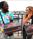 Y2Mate_is_-_Becky_Lynch_and_Kofi_Kingston_s_CUSTOM_CONVERSE_KICKS_at_Comic-Con_201921_I_Just_Love_Kicks__31-DzCWzxnMtU0-720p-1656083286802_mp4_000060800.jpg