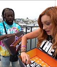 Y2Mate_is_-_Becky_Lynch_and_Kofi_Kingston_s_CUSTOM_CONVERSE_KICKS_at_Comic-Con_201921_I_Just_Love_Kicks__31-DzCWzxnMtU0-720p-1656083286802_mp4_000113600.jpg