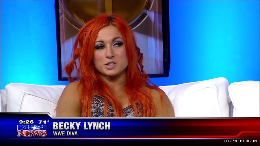 Y2Mate_is_-_WWE_s_Charlotte_and_Becky_Lynch_say_Good_Morning_San_Diego-uhjeOCZYeDs-720p-1656083333155_mp4_000048281.jpg
