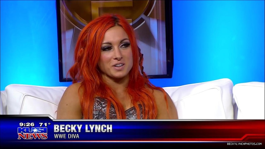 Y2Mate_is_-_WWE_s_Charlotte_and_Becky_Lynch_say_Good_Morning_San_Diego-uhjeOCZYeDs-720p-1656083333155_mp4_000049082.jpg