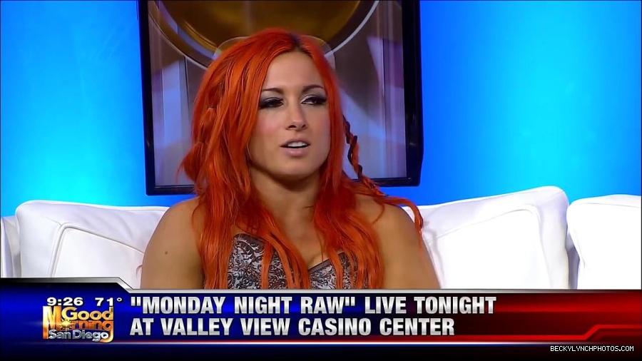 Y2Mate_is_-_WWE_s_Charlotte_and_Becky_Lynch_say_Good_Morning_San_Diego-uhjeOCZYeDs-720p-1656083333155_mp4_000054287.jpg
