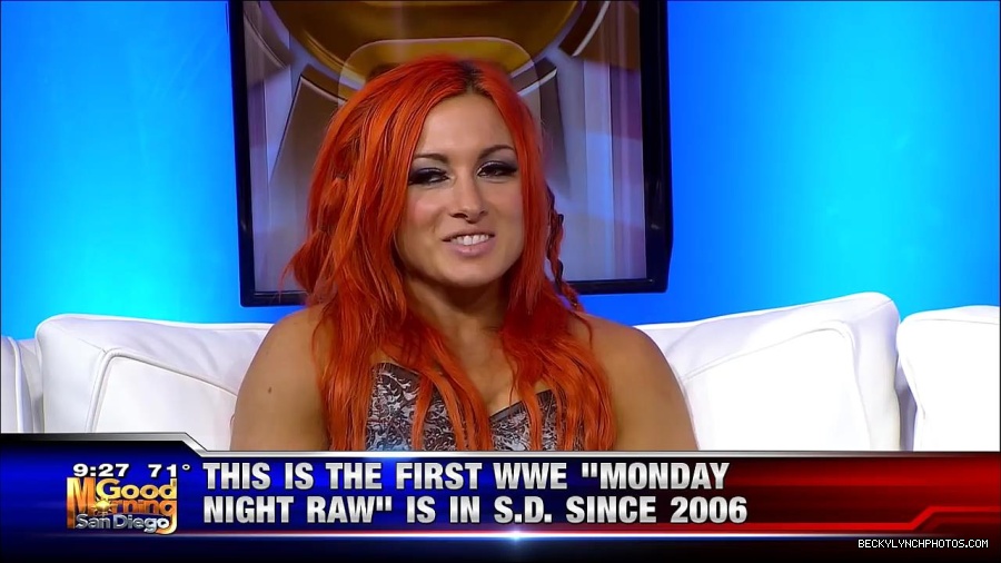 Y2Mate_is_-_WWE_s_Charlotte_and_Becky_Lynch_say_Good_Morning_San_Diego-uhjeOCZYeDs-720p-1656083333155_mp4_000121754.jpg