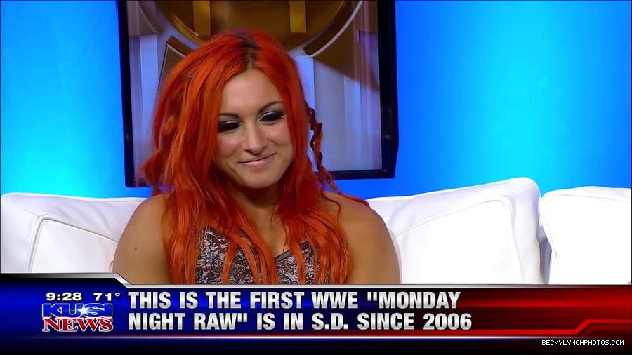 Y2Mate_is_-_WWE_s_Charlotte_and_Becky_Lynch_say_Good_Morning_San_Diego-uhjeOCZYeDs-720p-1656083333155_mp4_000129762.jpg