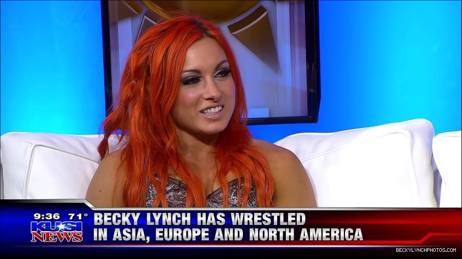 Y2Mate_is_-_WWE_s_Charlotte_and_Becky_Lynch_say_Good_Morning_San_Diego-uhjeOCZYeDs-720p-1656083333155_mp4_000435067.jpg