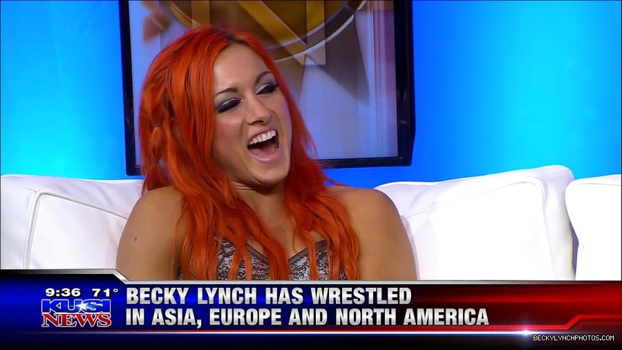 Y2Mate_is_-_WWE_s_Charlotte_and_Becky_Lynch_say_Good_Morning_San_Diego-uhjeOCZYeDs-720p-1656083333155_mp4_000451083.jpg