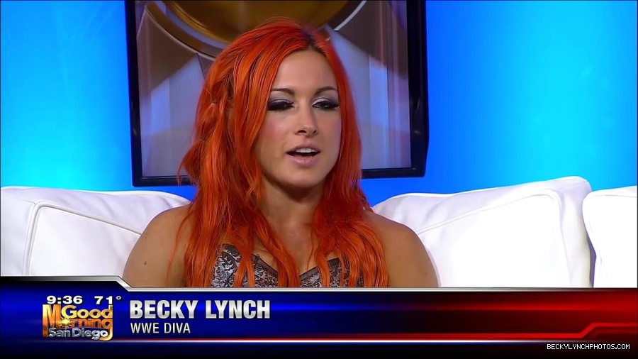 Y2Mate_is_-_WWE_s_Charlotte_and_Becky_Lynch_say_Good_Morning_San_Diego-uhjeOCZYeDs-720p-1656083333155_mp4_000460693.jpg