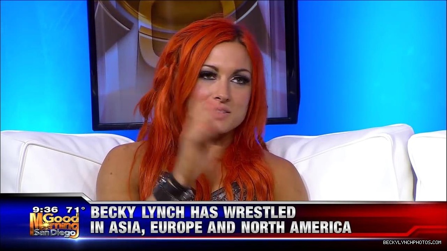 Y2Mate_is_-_WWE_s_Charlotte_and_Becky_Lynch_say_Good_Morning_San_Diego-uhjeOCZYeDs-720p-1656083333155_mp4_000463496.jpg
