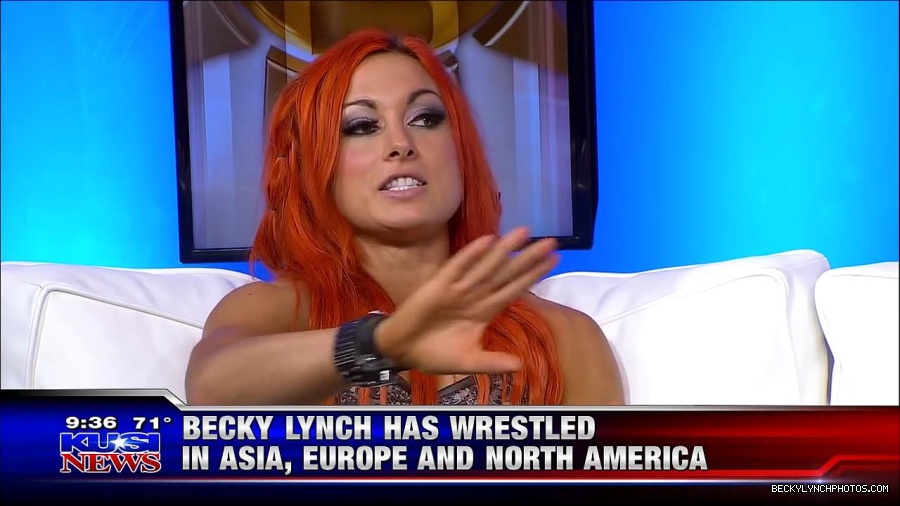 Y2Mate_is_-_WWE_s_Charlotte_and_Becky_Lynch_say_Good_Morning_San_Diego-uhjeOCZYeDs-720p-1656083333155_mp4_000471904.jpg