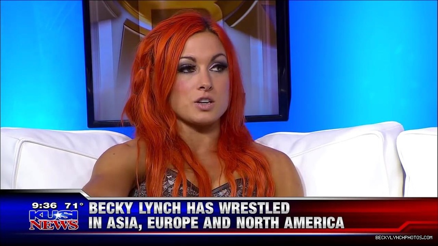Y2Mate_is_-_WWE_s_Charlotte_and_Becky_Lynch_say_Good_Morning_San_Diego-uhjeOCZYeDs-720p-1656083333155_mp4_000472305.jpg
