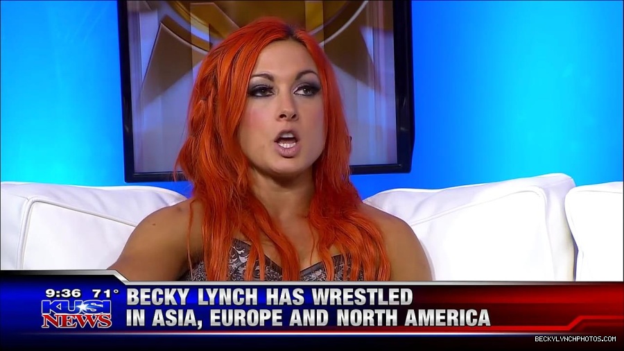 Y2Mate_is_-_WWE_s_Charlotte_and_Becky_Lynch_say_Good_Morning_San_Diego-uhjeOCZYeDs-720p-1656083333155_mp4_000473105.jpg