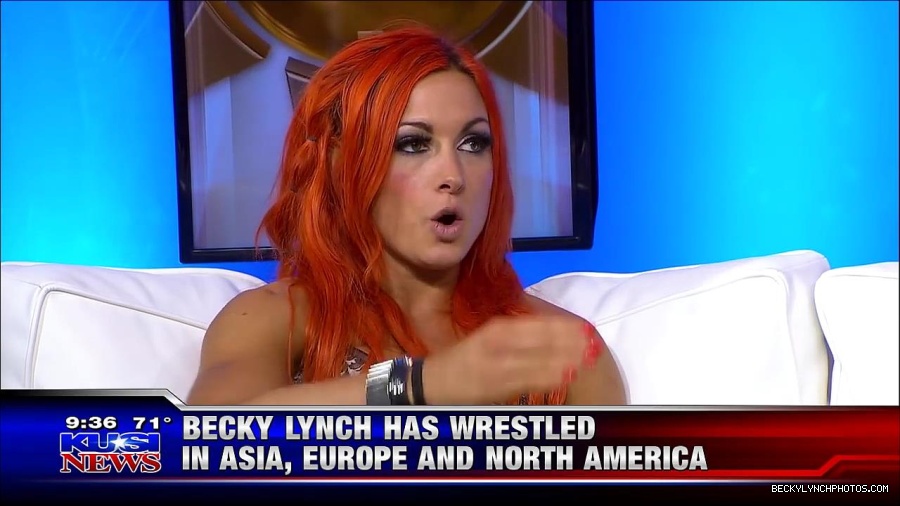 Y2Mate_is_-_WWE_s_Charlotte_and_Becky_Lynch_say_Good_Morning_San_Diego-uhjeOCZYeDs-720p-1656083333155_mp4_000474307.jpg