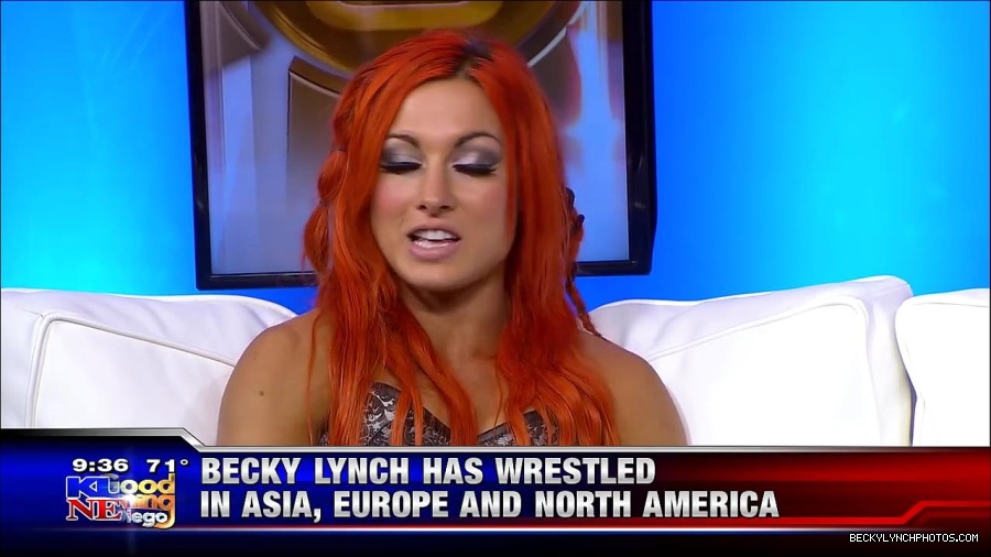 Y2Mate_is_-_WWE_s_Charlotte_and_Becky_Lynch_say_Good_Morning_San_Diego-uhjeOCZYeDs-720p-1656083333155_mp4_000478311.jpg
