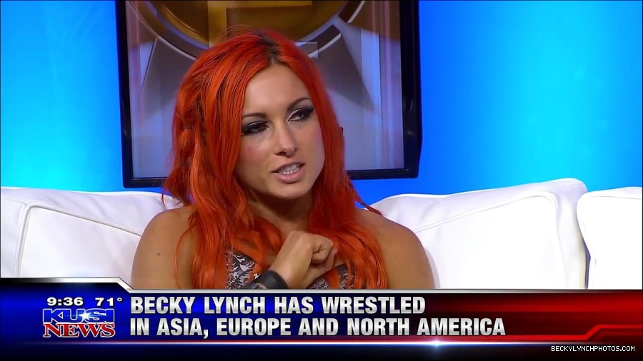 Y2Mate_is_-_WWE_s_Charlotte_and_Becky_Lynch_say_Good_Morning_San_Diego-uhjeOCZYeDs-720p-1656083333155_mp4_000489121.jpg