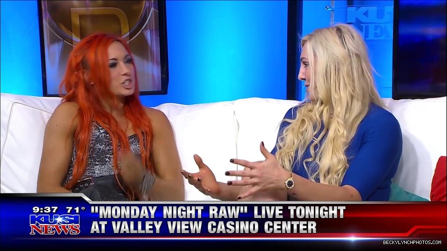 Y2Mate_is_-_WWE_s_Charlotte_and_Becky_Lynch_say_Good_Morning_San_Diego-uhjeOCZYeDs-720p-1656083333155_mp4_000550583.jpg
