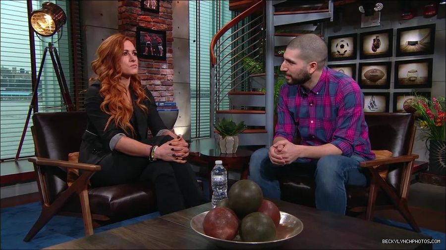 Y2Mate_is_-_Becky_Lynch_puts_Ronda_Rousey_on_blast2C_talks_WrestleMania_35_main_event_and_more__WWE_on_ESPN-6Fz-mM2uvwg-720p-1656084280034_mp4_001266966.jpg