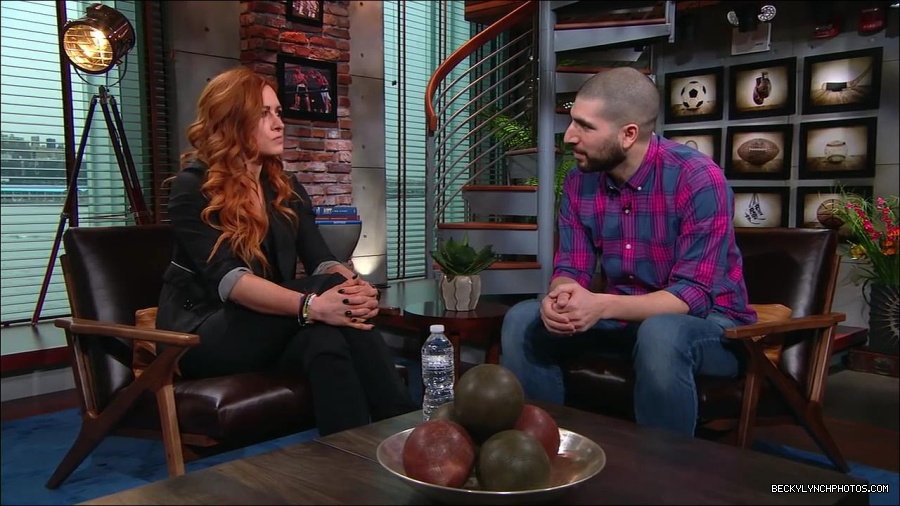 Y2Mate_is_-_Becky_Lynch_puts_Ronda_Rousey_on_blast2C_talks_WrestleMania_35_main_event_and_more__WWE_on_ESPN-6Fz-mM2uvwg-720p-1656084280034_mp4_001267767.jpg