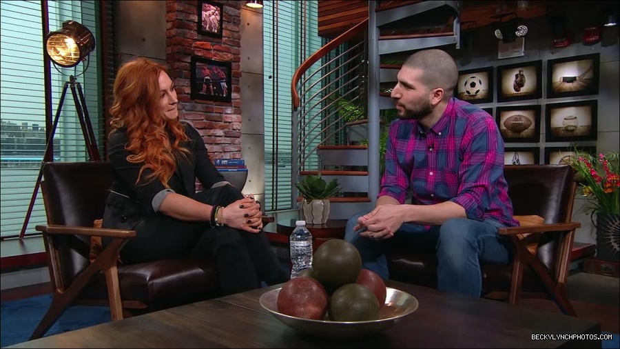 Y2Mate_is_-_Becky_Lynch_puts_Ronda_Rousey_on_blast2C_talks_WrestleMania_35_main_event_and_more__WWE_on_ESPN-6Fz-mM2uvwg-720p-1656084280034_mp4_001975008.jpg