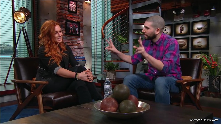 Y2Mate_is_-_Becky_Lynch_puts_Ronda_Rousey_on_blast2C_talks_WrestleMania_35_main_event_and_more__WWE_on_ESPN-6Fz-mM2uvwg-720p-1656084280034_mp4_001976609.jpg
