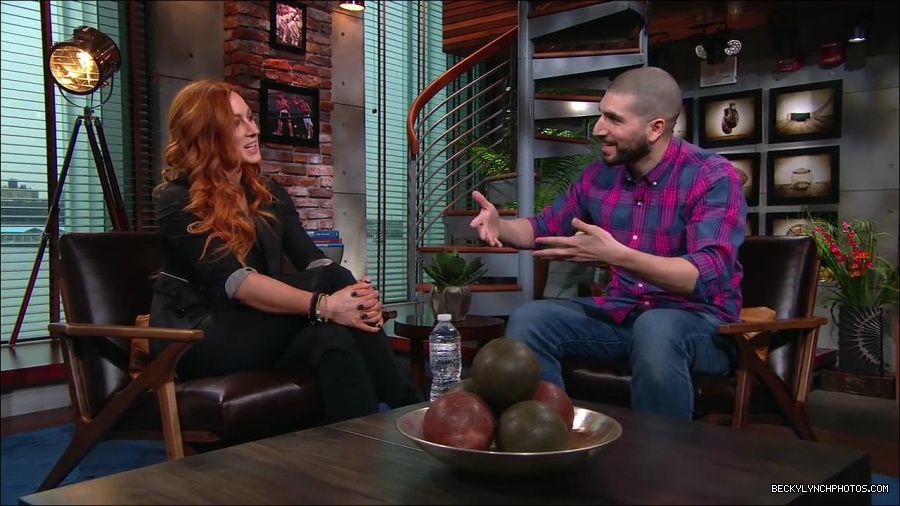 Y2Mate_is_-_Becky_Lynch_puts_Ronda_Rousey_on_blast2C_talks_WrestleMania_35_main_event_and_more__WWE_on_ESPN-6Fz-mM2uvwg-720p-1656084280034_mp4_001978211.jpg