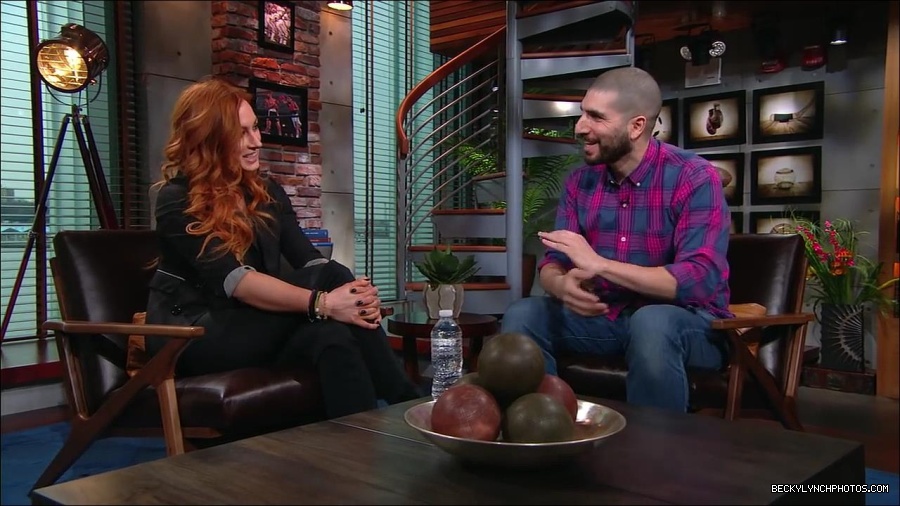 Y2Mate_is_-_Becky_Lynch_puts_Ronda_Rousey_on_blast2C_talks_WrestleMania_35_main_event_and_more__WWE_on_ESPN-6Fz-mM2uvwg-720p-1656084280034_mp4_001980213.jpg