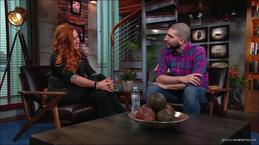 Y2Mate_is_-_Becky_Lynch_puts_Ronda_Rousey_on_blast2C_talks_WrestleMania_35_main_event_and_more__WWE_on_ESPN-6Fz-mM2uvwg-720p-1656084280034_mp4_001985418.jpg
