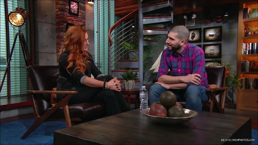 Y2Mate_is_-_Becky_Lynch_puts_Ronda_Rousey_on_blast2C_talks_WrestleMania_35_main_event_and_more__WWE_on_ESPN-6Fz-mM2uvwg-720p-1656084280034_mp4_002000233.jpg