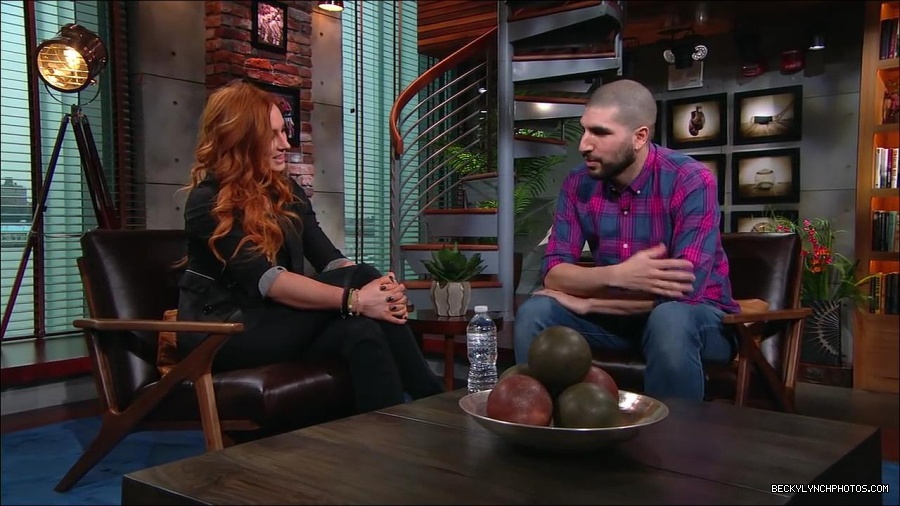 Y2Mate_is_-_Becky_Lynch_puts_Ronda_Rousey_on_blast2C_talks_WrestleMania_35_main_event_and_more__WWE_on_ESPN-6Fz-mM2uvwg-720p-1656084280034_mp4_002003436.jpg