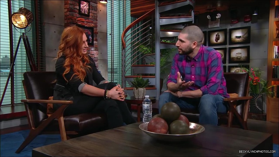 Y2Mate_is_-_Becky_Lynch_puts_Ronda_Rousey_on_blast2C_talks_WrestleMania_35_main_event_and_more__WWE_on_ESPN-6Fz-mM2uvwg-720p-1656084280034_mp4_002004237.jpg