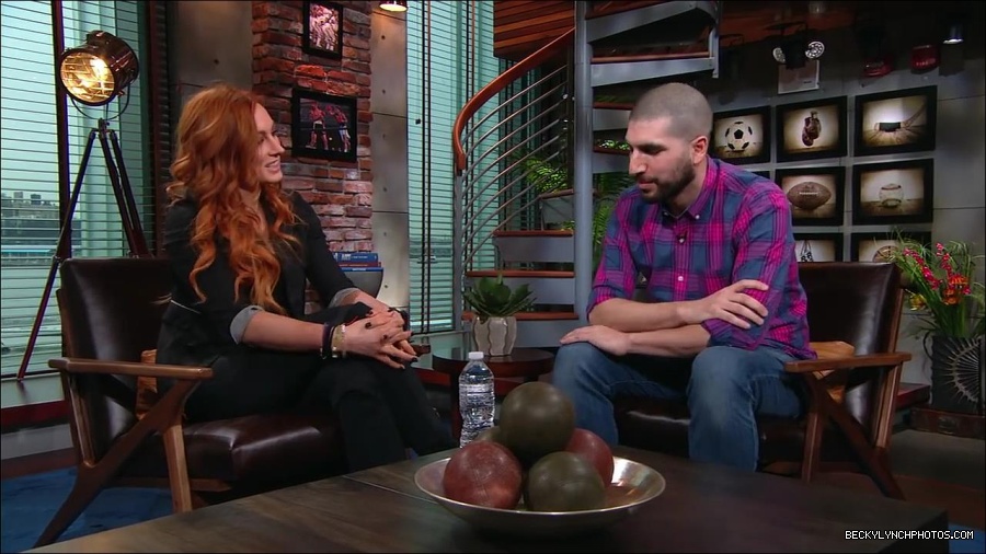 Y2Mate_is_-_Becky_Lynch_puts_Ronda_Rousey_on_blast2C_talks_WrestleMania_35_main_event_and_more__WWE_on_ESPN-6Fz-mM2uvwg-720p-1656084280034_mp4_002010243.jpg