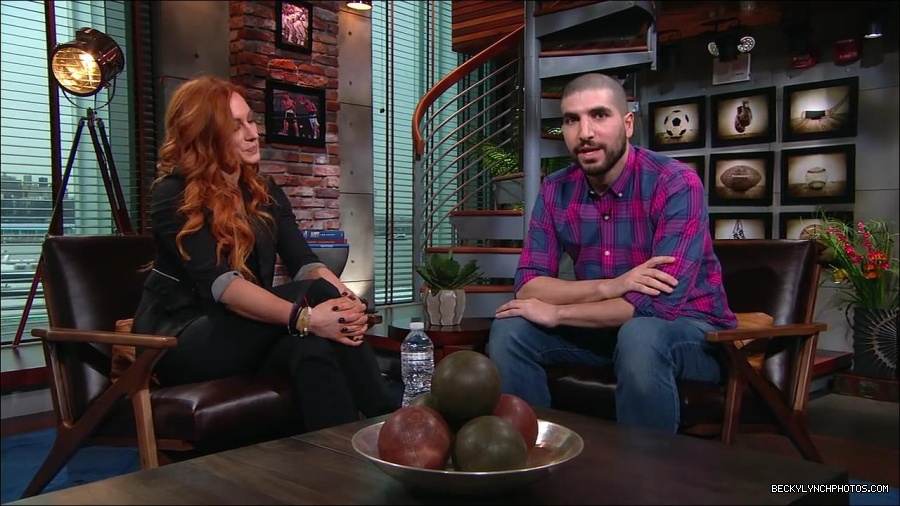 Y2Mate_is_-_Becky_Lynch_puts_Ronda_Rousey_on_blast2C_talks_WrestleMania_35_main_event_and_more__WWE_on_ESPN-6Fz-mM2uvwg-720p-1656084280034_mp4_002012245.jpg