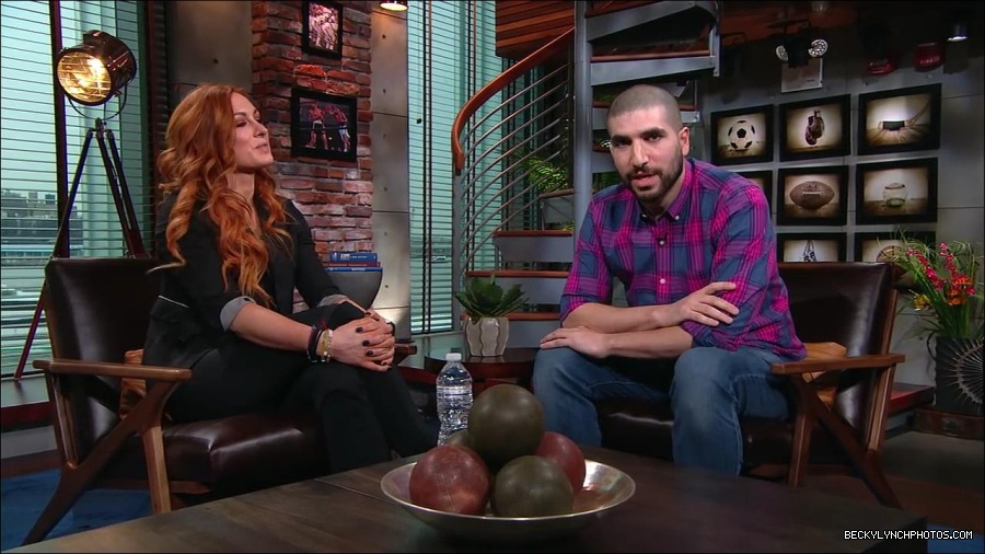 Y2Mate_is_-_Becky_Lynch_puts_Ronda_Rousey_on_blast2C_talks_WrestleMania_35_main_event_and_more__WWE_on_ESPN-6Fz-mM2uvwg-720p-1656084280034_mp4_002012645.jpg