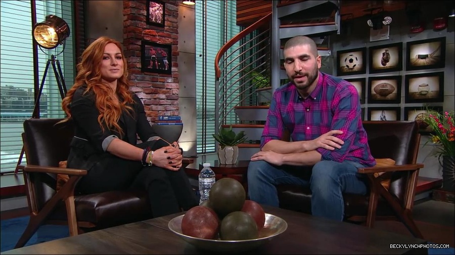 Y2Mate_is_-_Becky_Lynch_puts_Ronda_Rousey_on_blast2C_talks_WrestleMania_35_main_event_and_more__WWE_on_ESPN-6Fz-mM2uvwg-720p-1656084280034_mp4_002015849.jpg