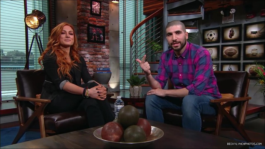 Y2Mate_is_-_Becky_Lynch_puts_Ronda_Rousey_on_blast2C_talks_WrestleMania_35_main_event_and_more__WWE_on_ESPN-6Fz-mM2uvwg-720p-1656084280034_mp4_002020253.jpg