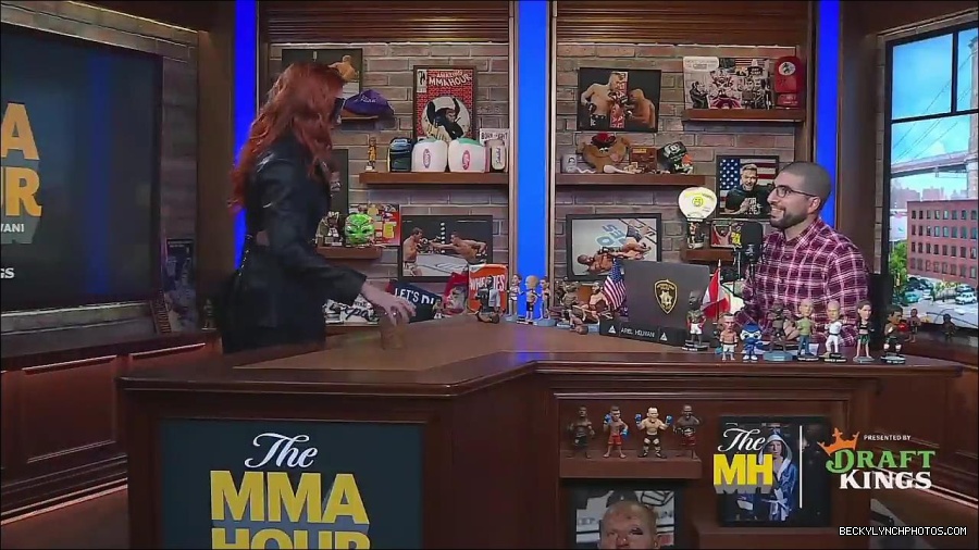 Y2Mate_is_-_Becky_Lynch_Talks_Charlotte_Flair_Feud_27I27m_So_in_Her_Head__-_The_MMA_Hour-4BJNnwyhid4-720p-1656194904909_mp4_000011244.jpg