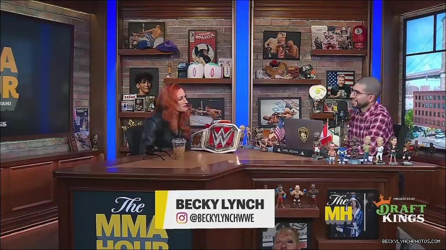 Y2Mate_is_-_Becky_Lynch_Talks_Charlotte_Flair_Feud_27I27m_So_in_Her_Head__-_The_MMA_Hour-4BJNnwyhid4-720p-1656194904909_mp4_000068501.jpg