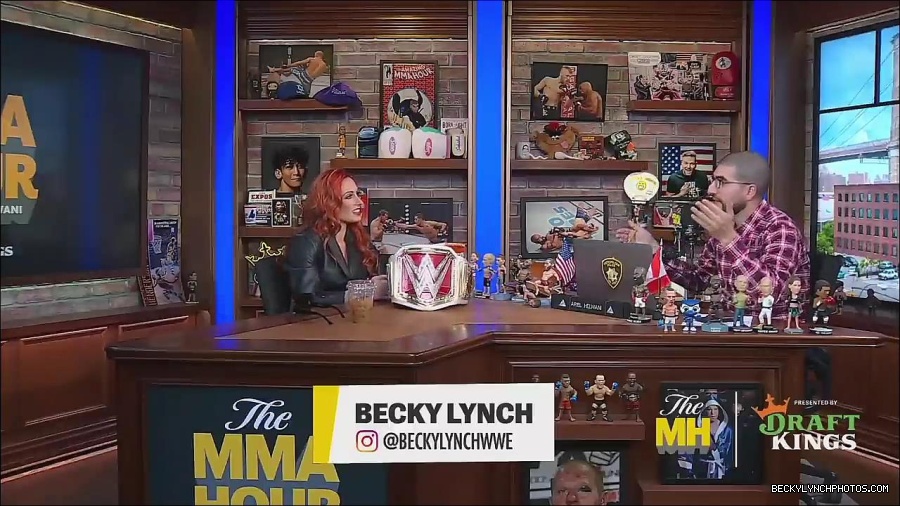 Y2Mate_is_-_Becky_Lynch_Talks_Charlotte_Flair_Feud_27I27m_So_in_Her_Head__-_The_MMA_Hour-4BJNnwyhid4-720p-1656194904909_mp4_000084517.jpg