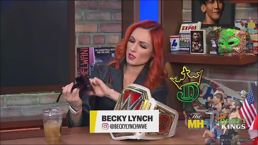 Y2Mate_is_-_Becky_Lynch_Talks_Charlotte_Flair_Feud_27I27m_So_in_Her_Head__-_The_MMA_Hour-4BJNnwyhid4-720p-1656194904909_mp4_000127360.jpg