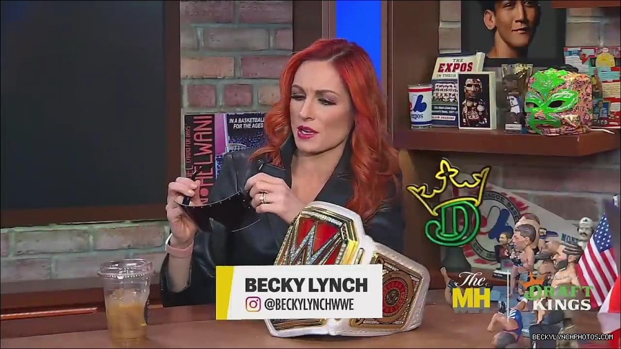 Y2Mate_is_-_Becky_Lynch_Talks_Charlotte_Flair_Feud_27I27m_So_in_Her_Head__-_The_MMA_Hour-4BJNnwyhid4-720p-1656194904909_mp4_000128962.jpg